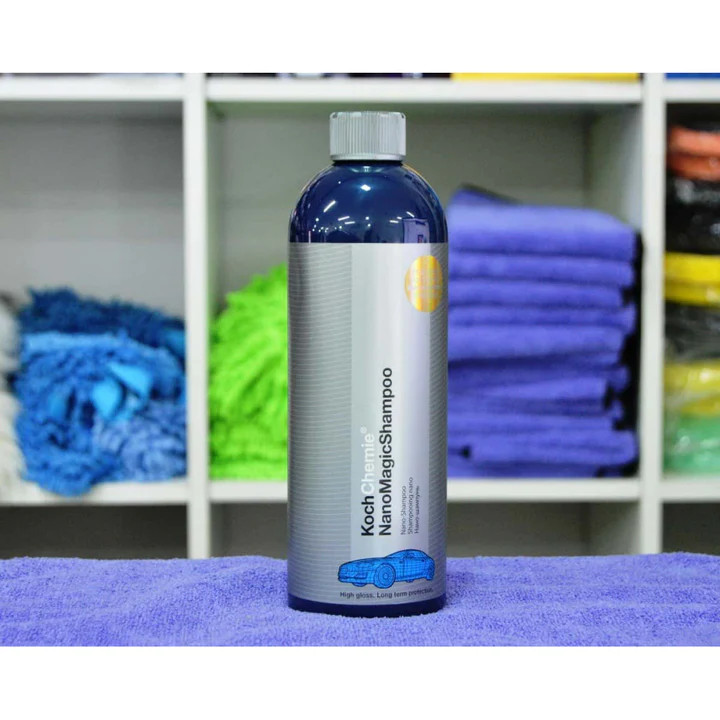 Dung dịch vệ sinh xe hơi Nano Magic Shampoo Koch Chemie