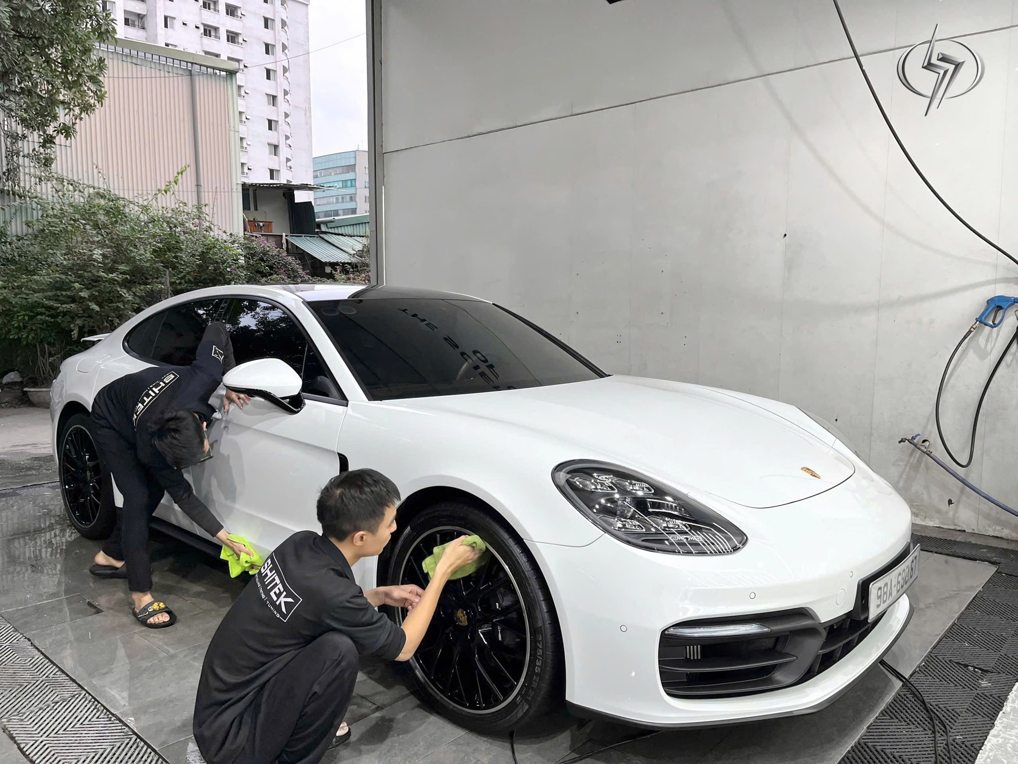 Chi phí để tham gia một khóa học chăm sóc xe là bao nhiêu?